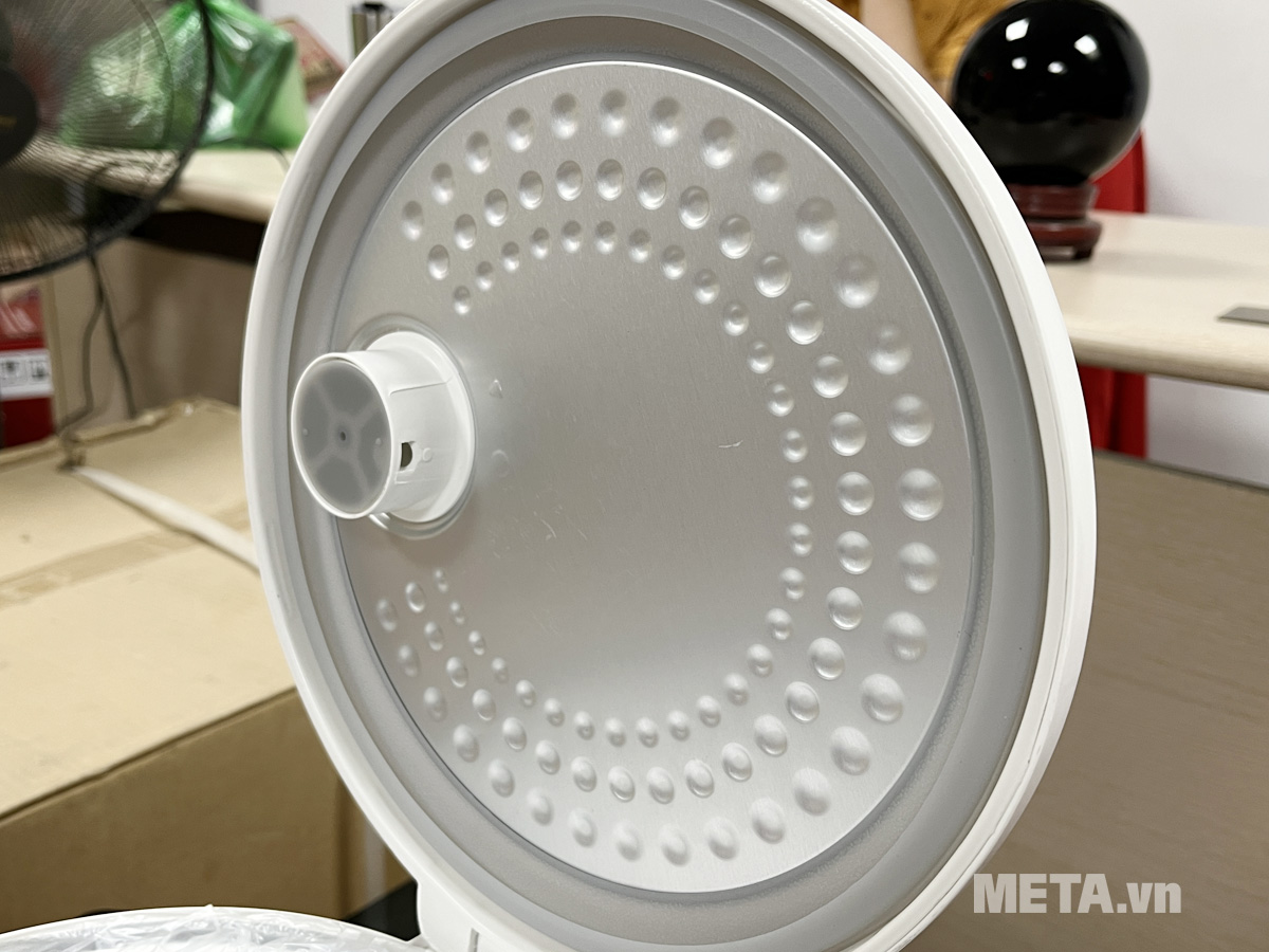 Nồi cơm điện tử nắp gài Toshiba RC-18JFM(H)VN Nồi cơm điện tử nắp gài Toshiba RC-18JFM(H)VN