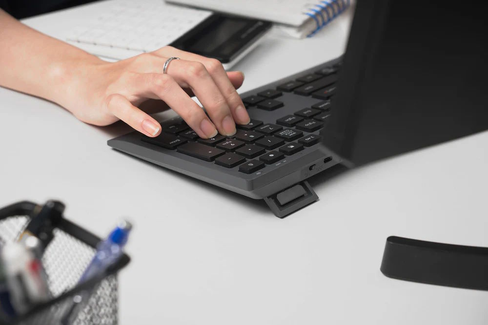 Gõ êm, độ ồn thấp – Phù hợp môi trường văn phòng đông người Bàn phím không dây HyperWork HPW-KB.CT 01-BLK