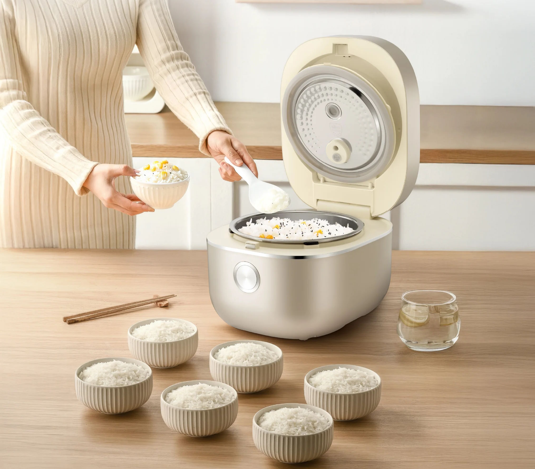 Dung tích 1.5 lít – Phù hợp cho gia đình 2–5 người Nồi cơm điện cao tần Olivo