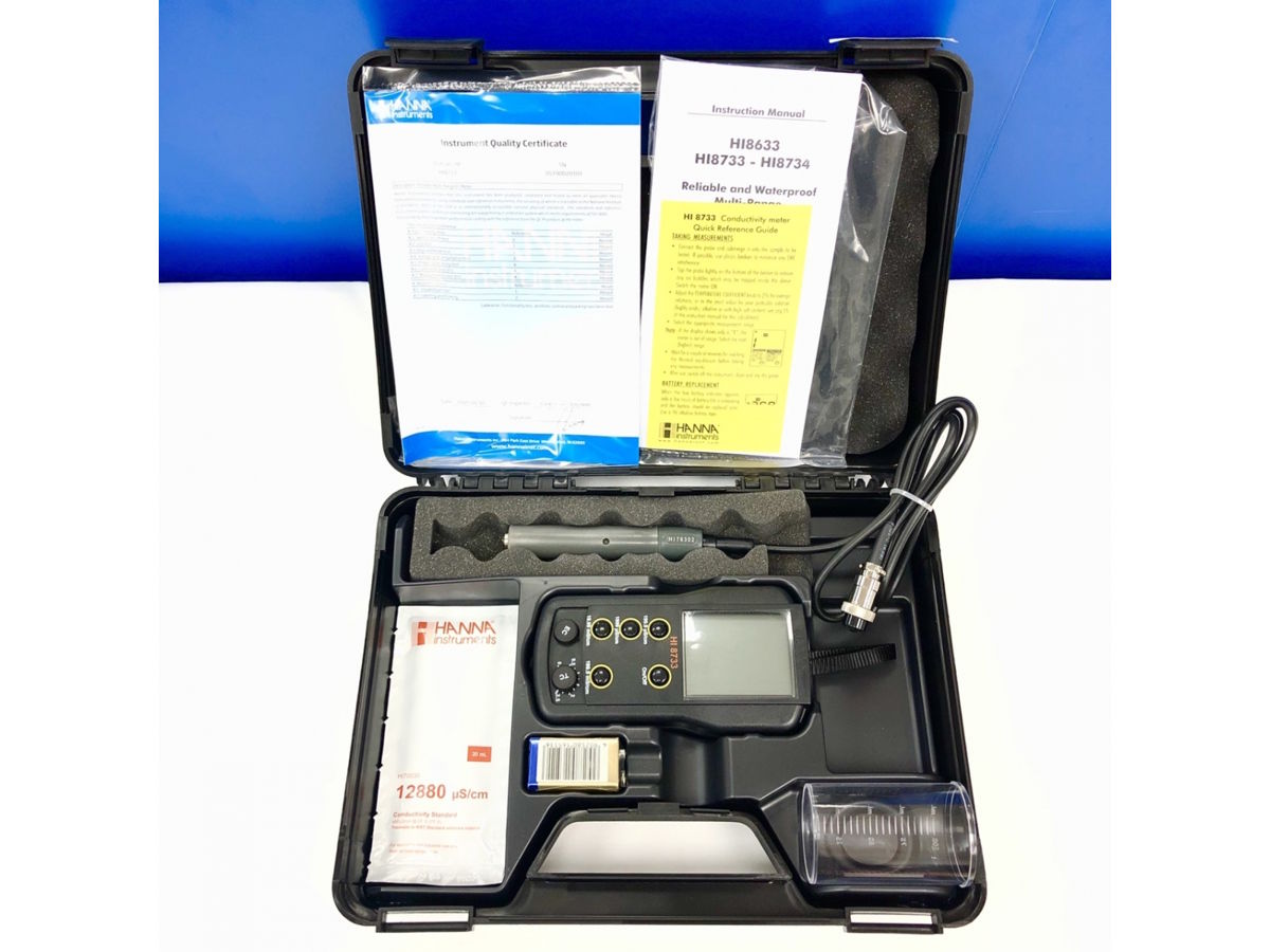 Máy đo độ dẫn cầm tay đa thang đo Hanna HI8733