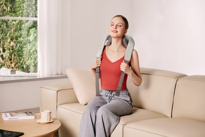 Máy massage cổ vai gáy SKG H5 Mini