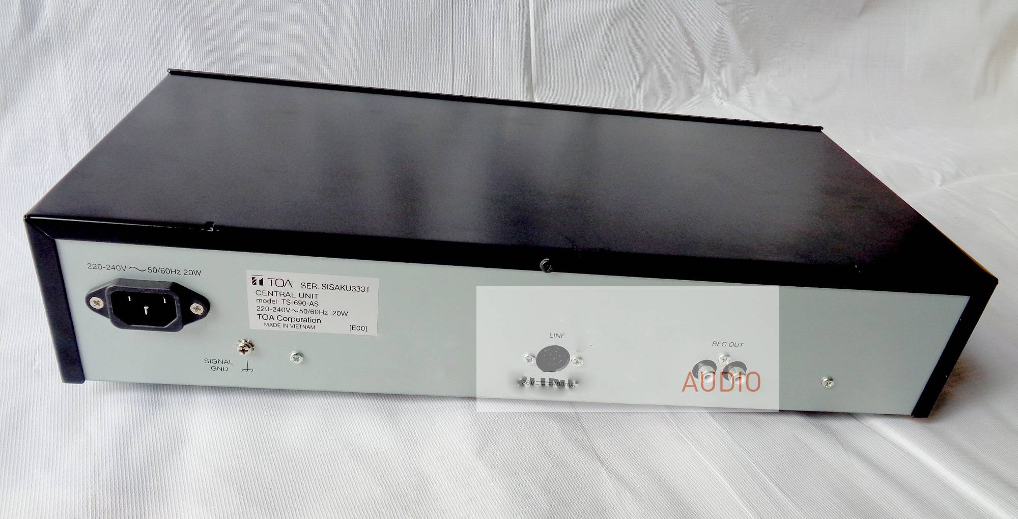 Amply trung tâm dùng cho hội thảo TOA 