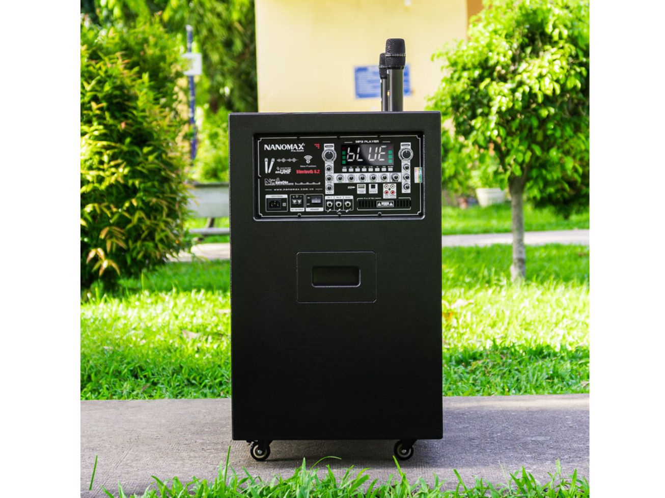 Kết nối đa dạng – Giải trí tiện lợi Nanomax Pro-215e