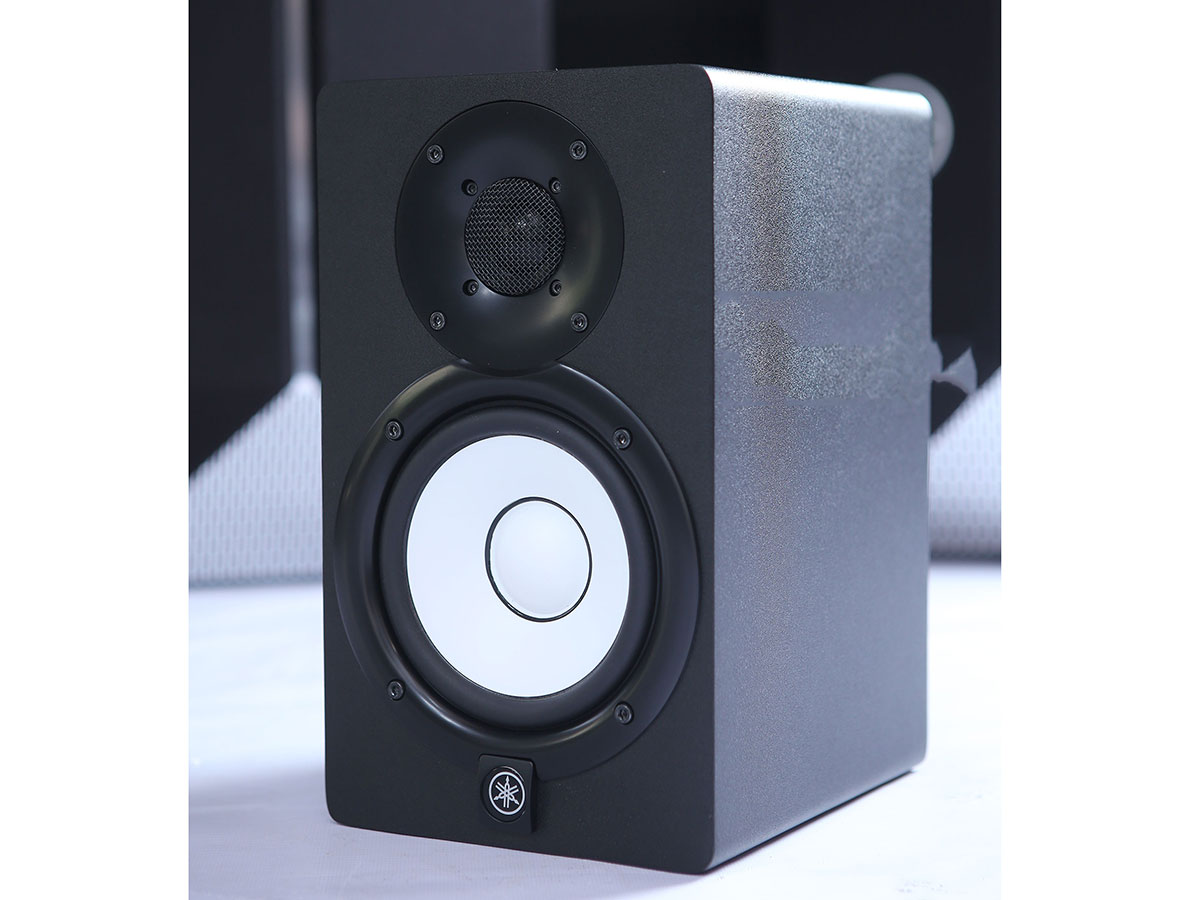 Loa kiểm âm cho studio Yamaha HS5 Loa kiểm âm cho studio Yamaha HS5