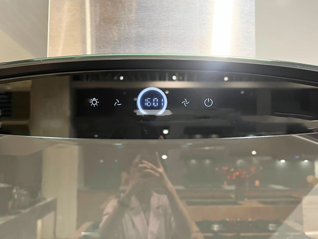 máy hút mùi Malloca