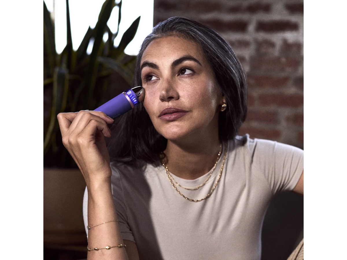 TheraFace Depuffing Wand