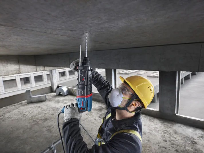 Máy khoan búa Bosch GBH 2-26