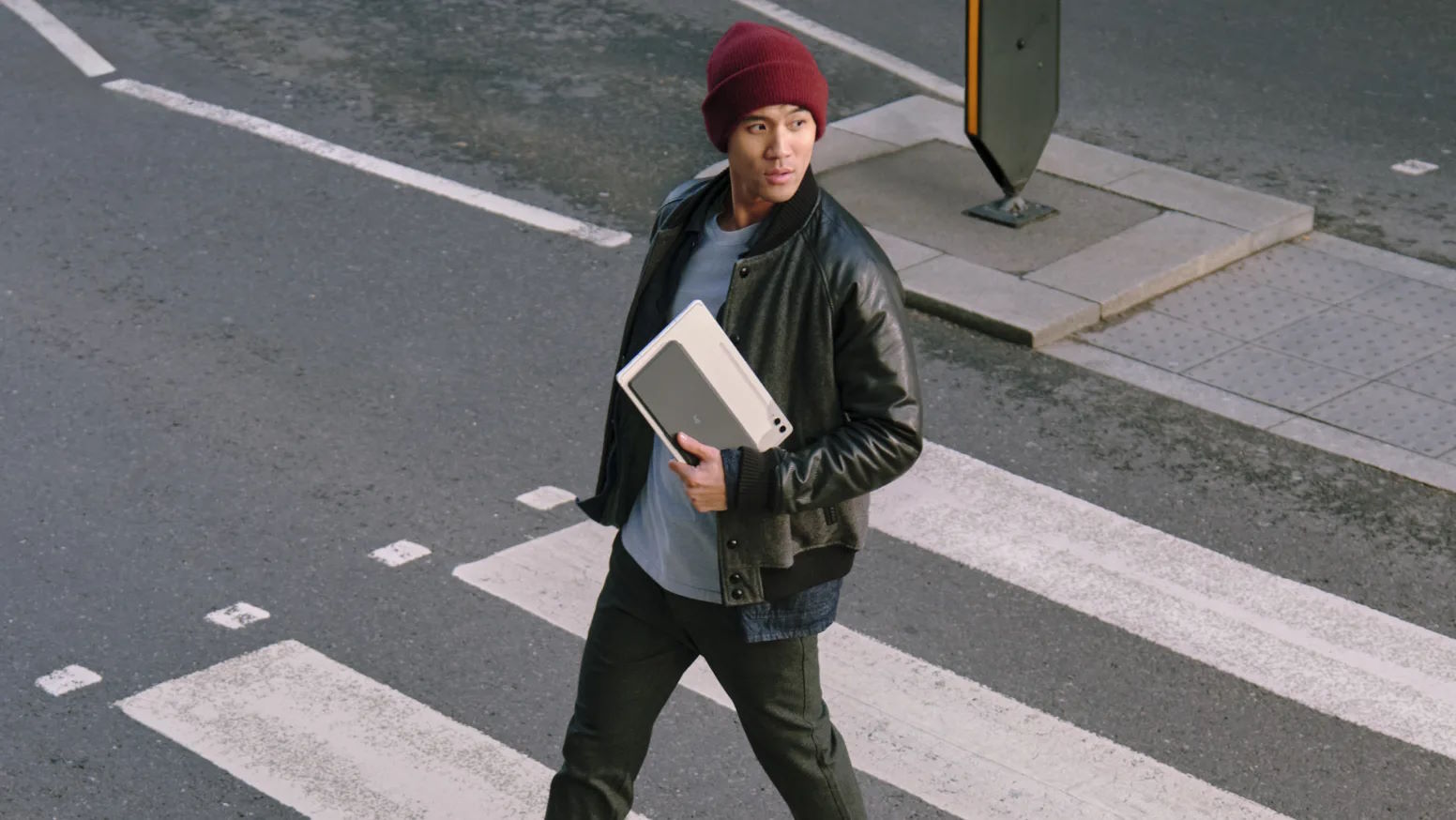 Bàn phím không dây Bluetooth Logitech