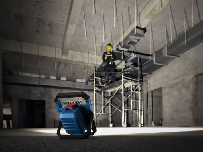 Đèn làm việc dùng pin  