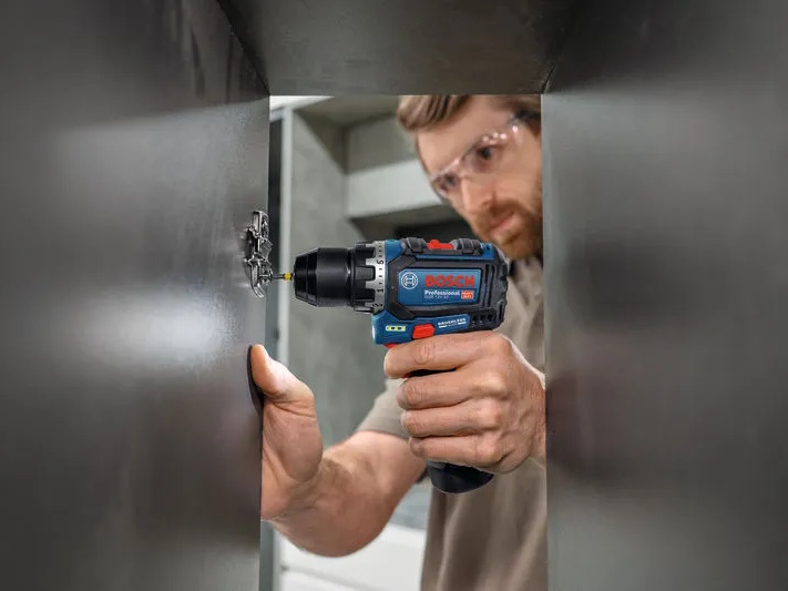 Máy khoan bắt vít dùng pin Bosch 