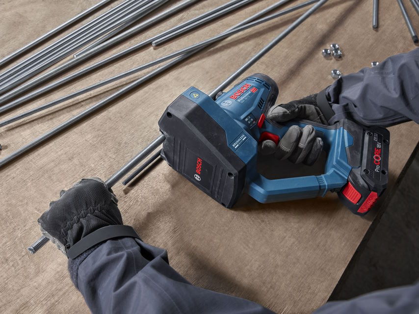 Máy cắt thanh ren dùng pin Bosch GGC 18V-12 Solo 06019M8080 (Chưa pin, sạc)