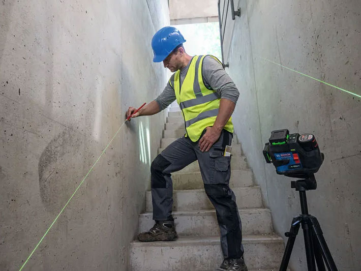 Máy cân mực 12 tia xanh 