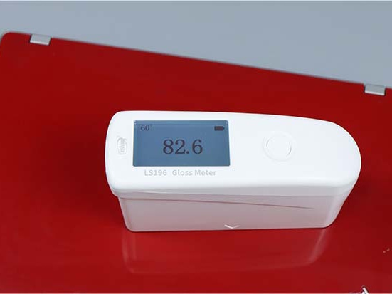 Máy đo độ bóng bề mặt có màn hình LCD Máy đo độ bóng bề mặt