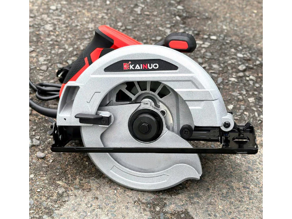 Máy cưa gỗ Kainuo 7013