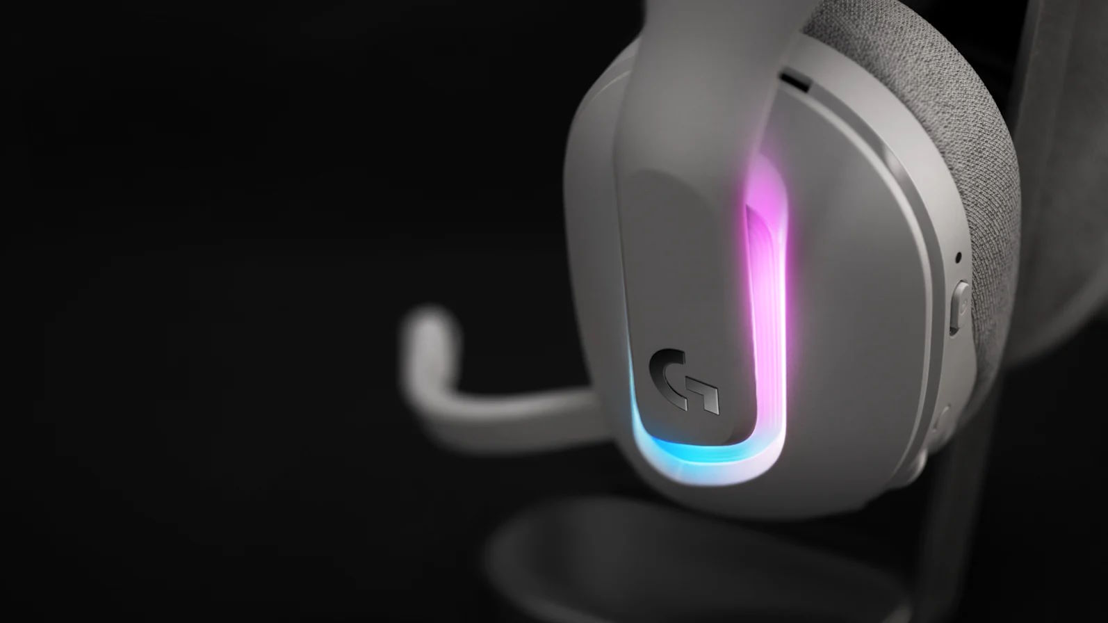 Tai nghe không dây Gaming Logitech