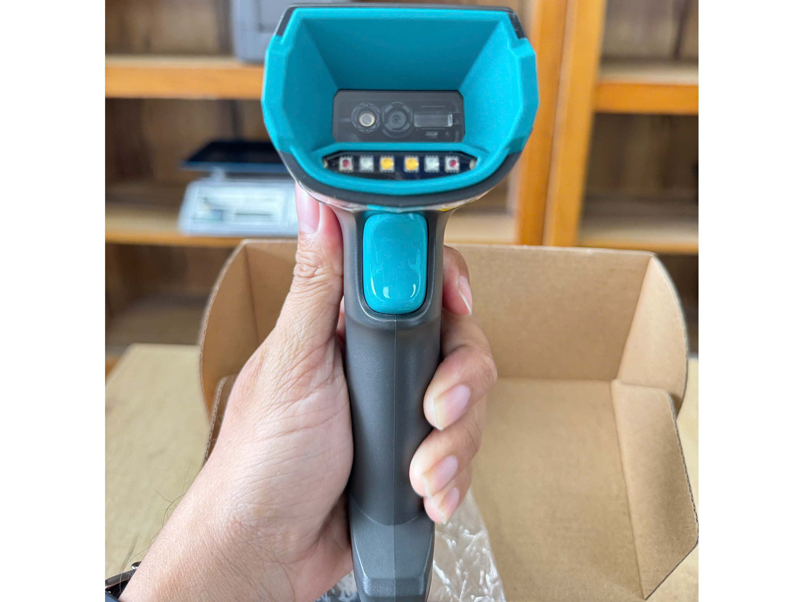 Máy đọc mã vạch có góc quét linh hoạt Máy đọc mã vạch