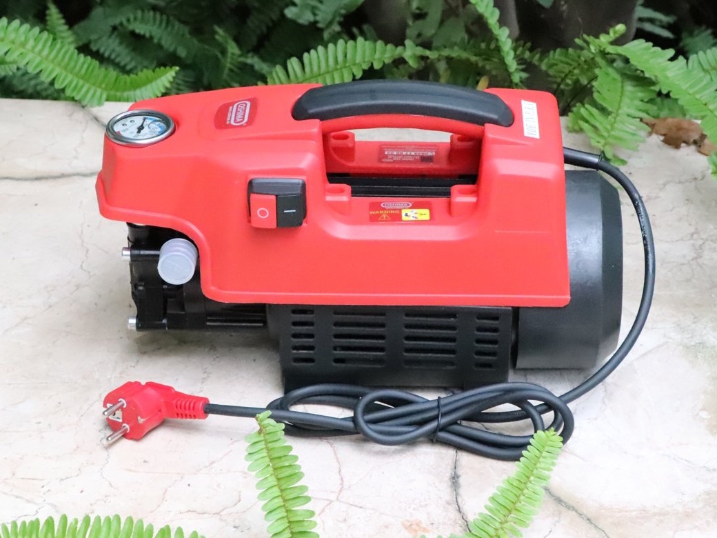 Máy xịt rửa Oshima dùng mô tơ từ Máy xịt rửa Oshima