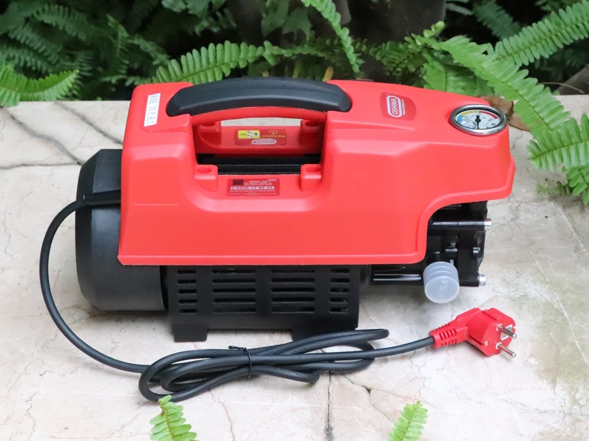 Máy xịt rửa có tay cầm di chuyển Máy xịt rửa