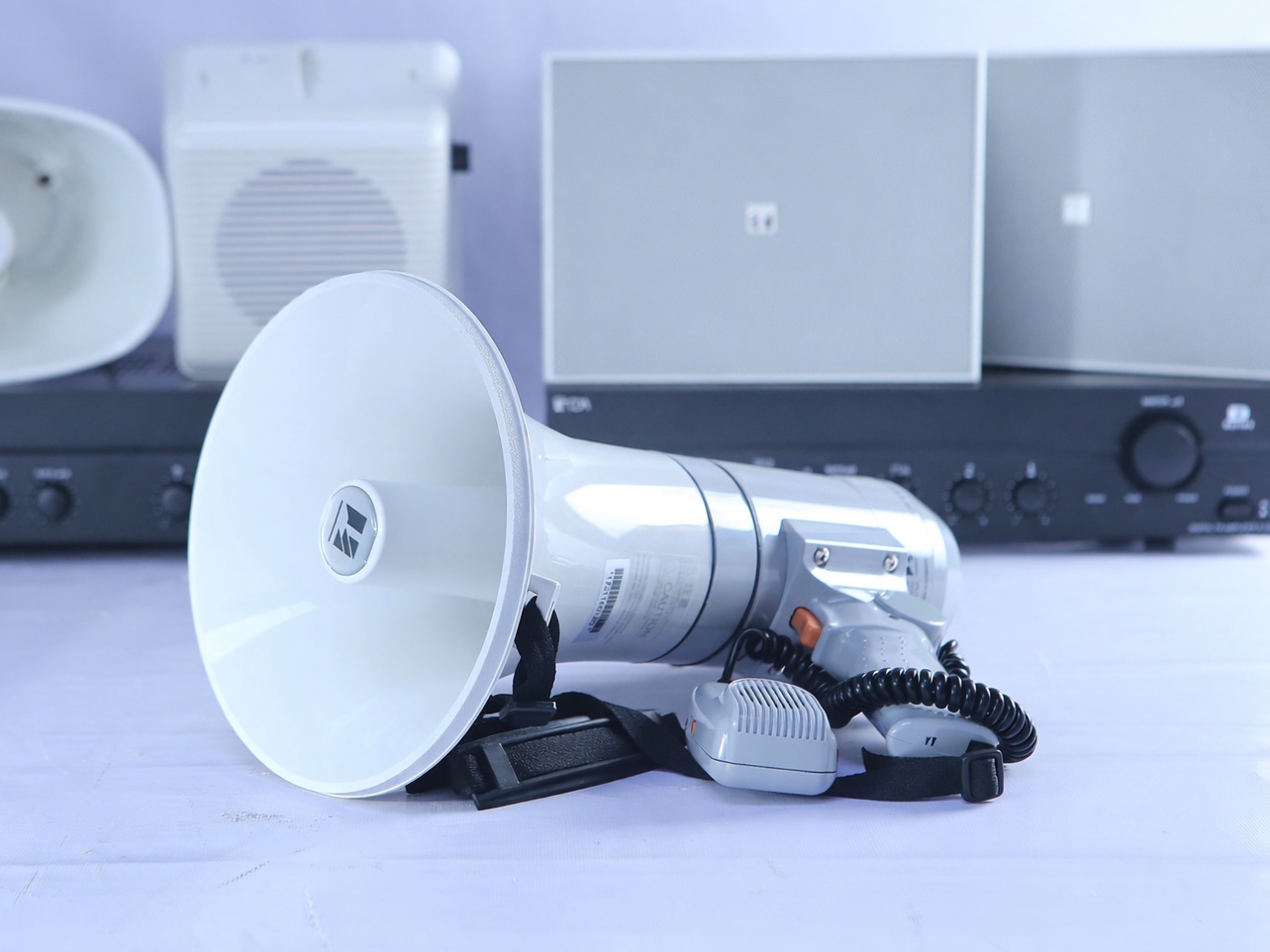 Loa phát thanh có công suất 23W Loa phát thanh