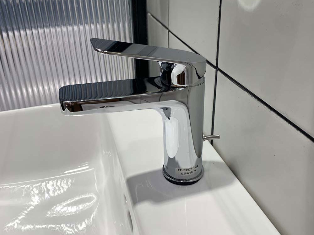 Vòi nước nóng lạnh Toto hỗ trợ 2 đường nước nóng hoặc nước lạnh Vòi nước nóng lạnh Toto