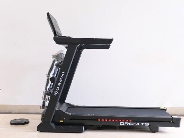 Máy chạy bộ có tốc độ tối đa 18 km/h Máy chạy bộ điện chính hãng