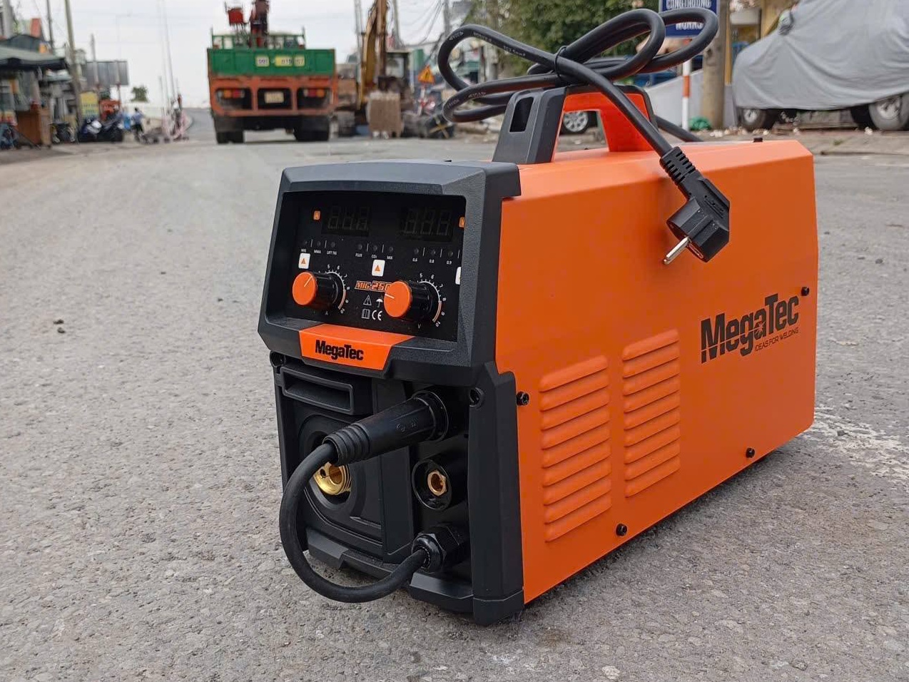 Megatec MIG-250E