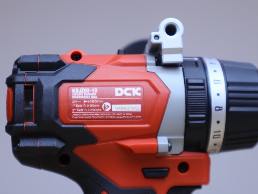 Máy khoan động lực dùng pin DCK  