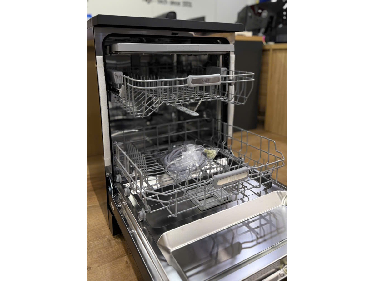 Kaff KF-S17805B Lux có hệ thống PTC sấy khô khí nóng Kaff KF-S17805B Lux