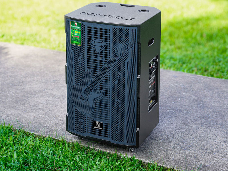 Loa kéo cho âm thanh mạnh mẽ Loa kéo