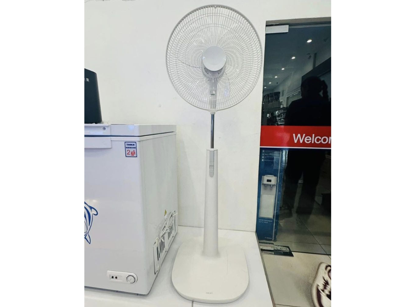 Quạt đứng Hatari P16M1