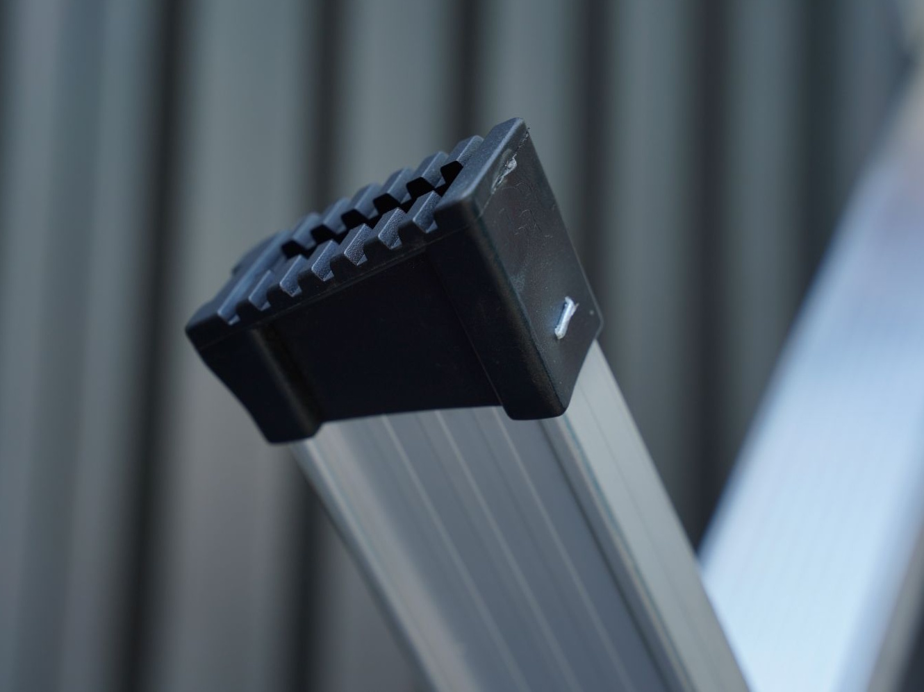 Thang nhôm chữ A Poongsan 