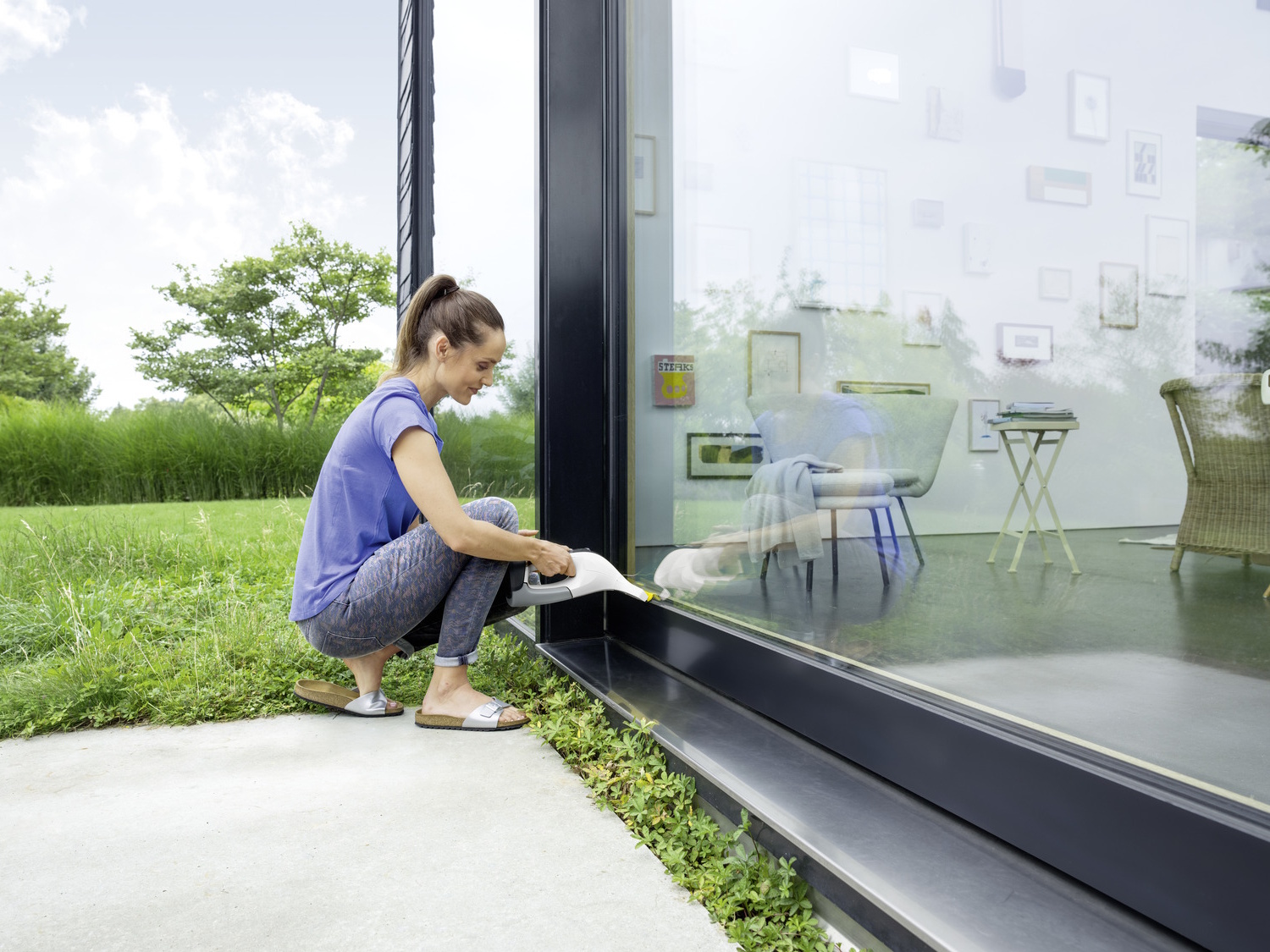 WV 6 Plus Karcher 1.633-741.0 dùng pin Li-ion WV 6 Plus Karcher 1.633-741.0