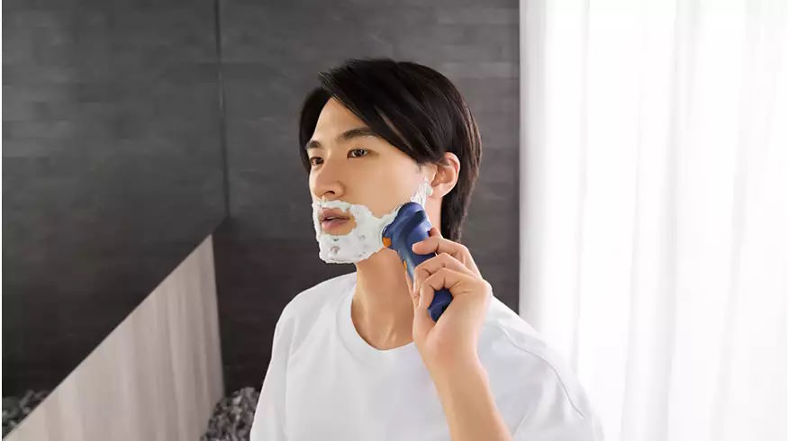 Máy cạo râu khô và ướt Philips