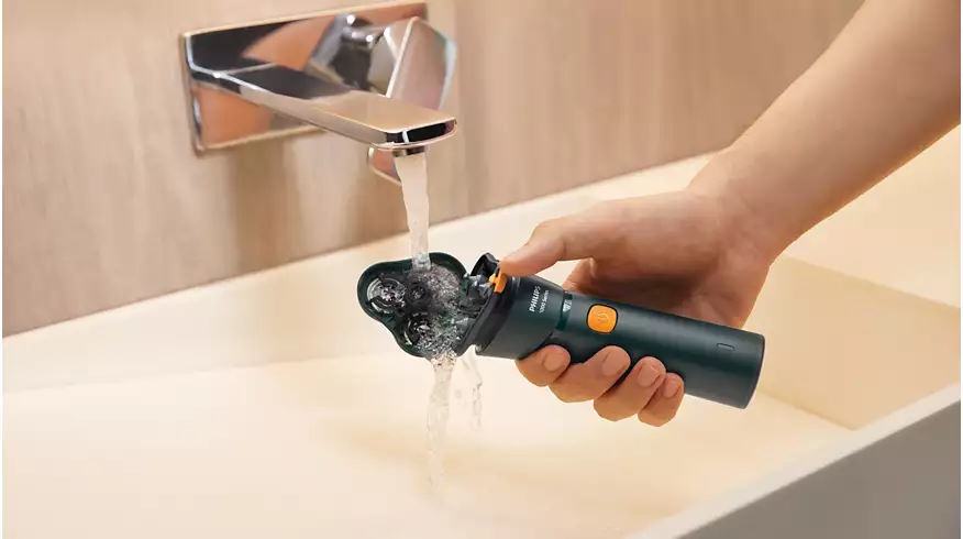 Máy cạo râu khô và ướt Philips