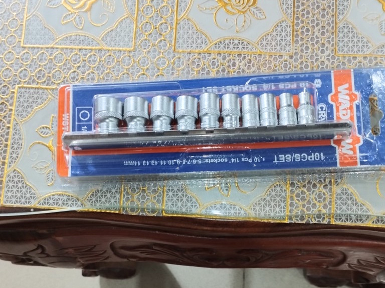 Bộ đầu tuýp Wadfow đóng trong vỉ gọn gàng Bộ đầu tuýp Wadfow