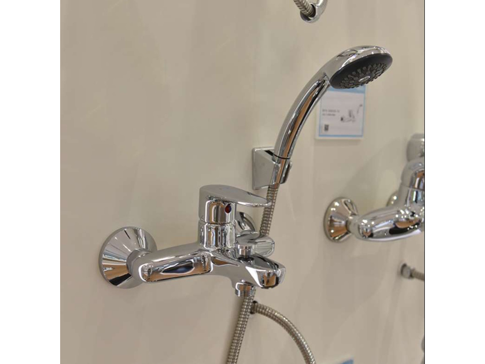 Vòi sen tắm Inax có 1 chế độ nước cho tay sen Vòi sen tắm Inax