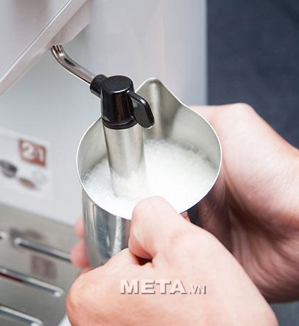 Vòi đánh sữa của máy pha cà phê Delonghi EC250.W