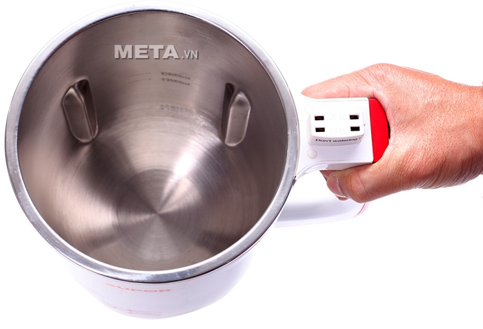 Máy làm sữa đậu nành Supor DJ13B-W62VN có ruột inox với dung tích 1.3 lít.