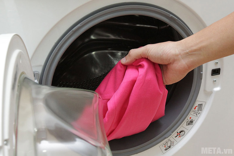 Máy giặt Panasonic NA108VK5WVT có khối lượng giặt 8.0kg