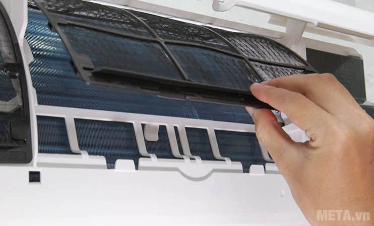 Điều hòa Daikin 1 chiều 9000BTU FTV25AXV1V/RV25AXV1V với bộ phin lọc bụi bẩn. Điều hòa Daikin 1 chiều 9000BTU FTV25AXV1V/RV25AXV1V với bộ phin lọc bụi bẩn.