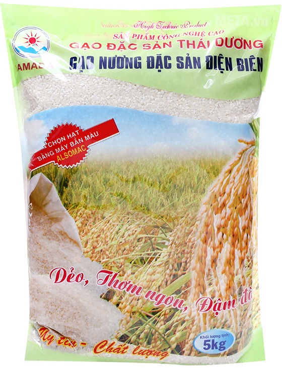 Gạo nương đặc sản Điện Biên Thái Dương 5kg được đóng gói bao bì cần thận.