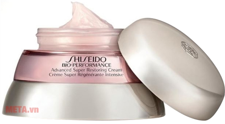 Kem chống lão hóa Shiseido Bio-Performance Advanced Super Restoring Cream 50ml với chất kem mịn.
