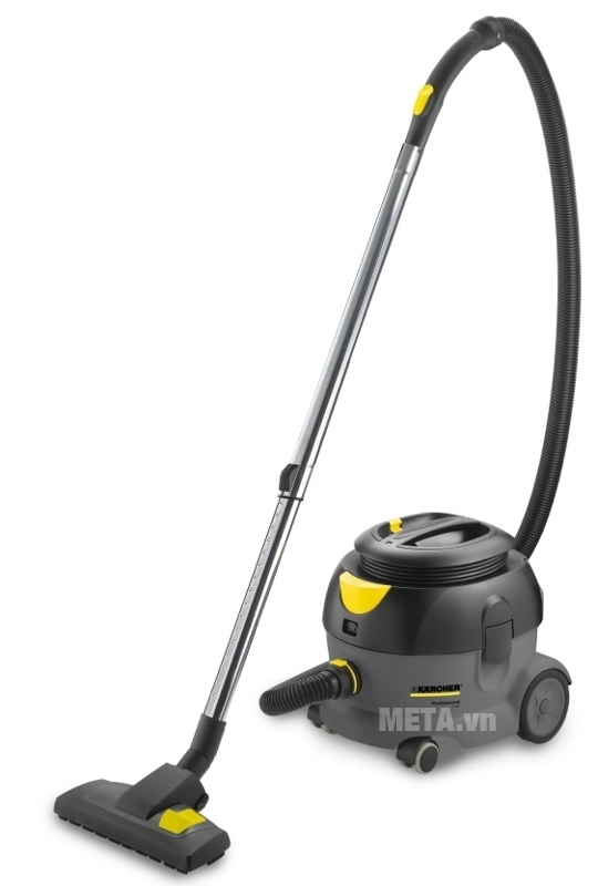 Máy hút bụi khô Karcher T12/1 có 4 bánh xe di chuyển.