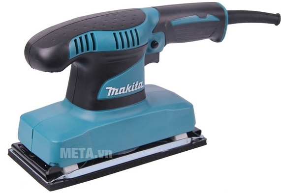 Máy chà nhám rung Makita 9035H thiết kế tay cầm dễ điều khiển.