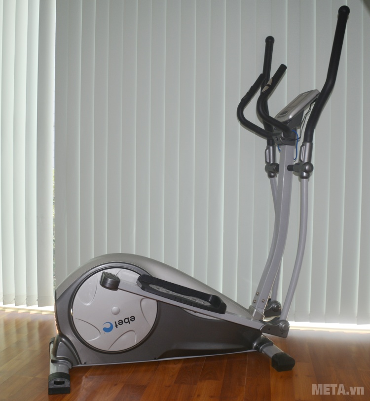 Xe đạp tập YK-CT1002B có thể sử dụng tại gia đình hay văn phòng. Xe đạp tập YK-CT1002B có thể sử dụng tại gia đình hay văn phòng.