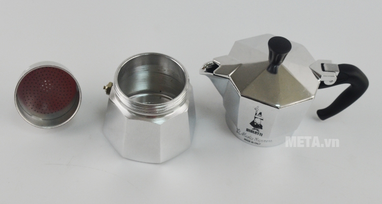 Ấm pha cà phê Bialetti Moka Express 3TZ BCM-1162 dễ tháo rời 3 bộ phận.