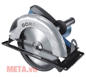 Máy cưa tròn Gomes GB-2235 dễ cầm điều khiển thao tác cắt.
