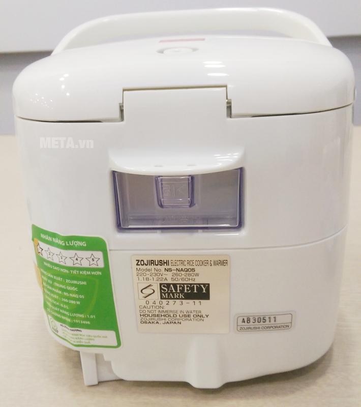 Nồi cơm điện Zojirushi NS-NAQ05-YL dùng điện áp 220V - 230V.
