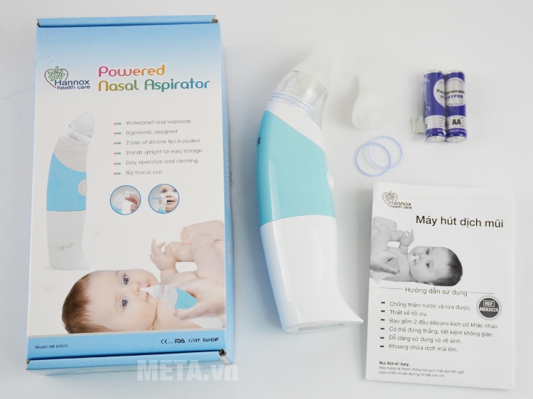 Máy hút dịch mũi cho bé Hannox ME8202X có hướng dẫn sử dụng, đầu hút và pin đi kèm.
