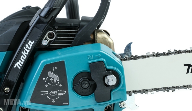 Máy cưa xích chạy xăng Makita EA3201S40B có lưỡi cắt xích sắc, bền, hiệu quả